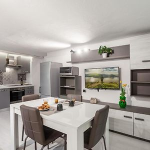 Cozy & Central Apt - Netflix & Amazon Prime